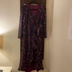 Beautiful wrap dress dark purple with neutral print